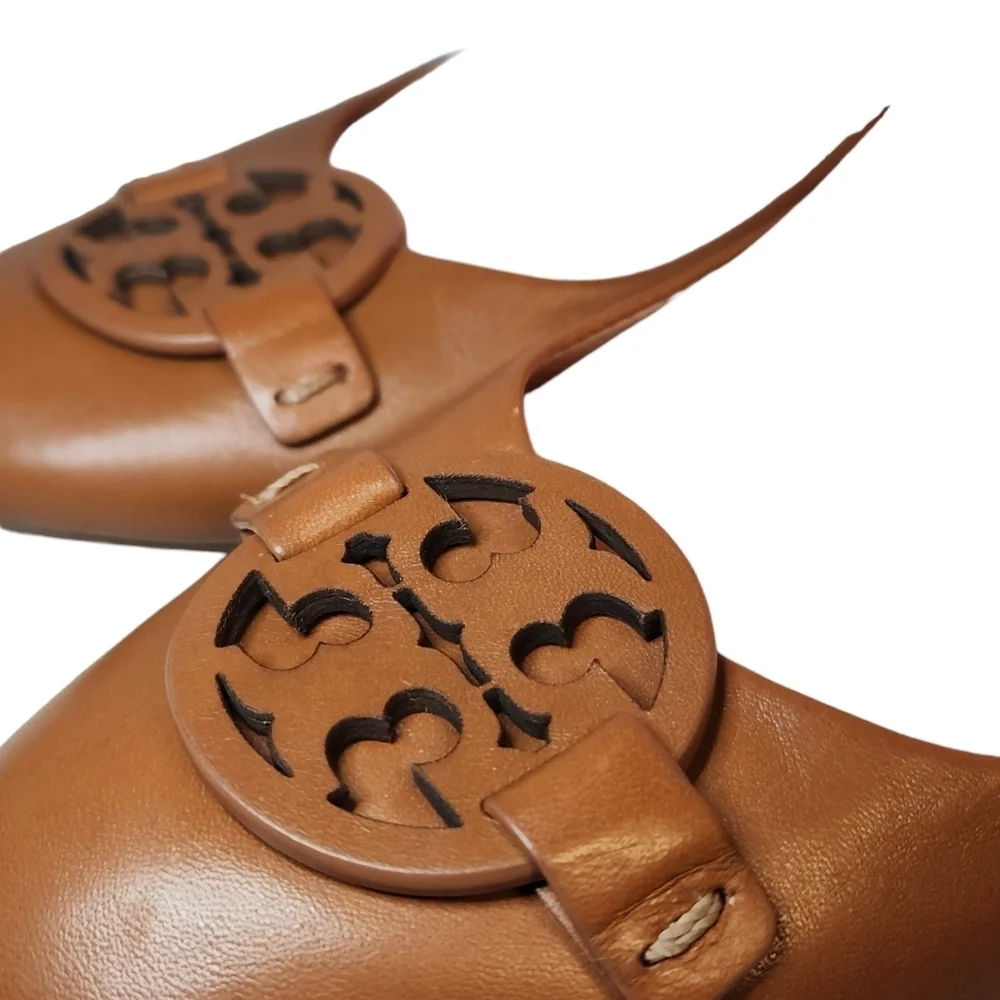 Tory Burch very good